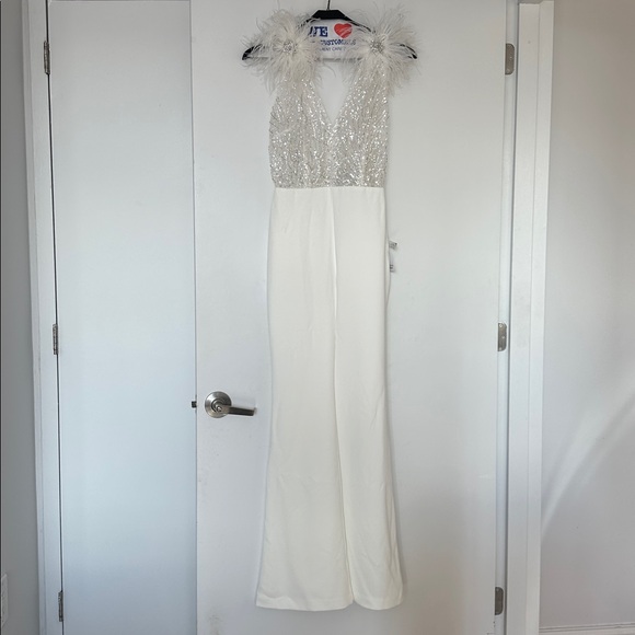 BNWT NADINE MERABI White Feathered Elissa Jumpsuit - Picture 7 of 16